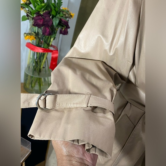 London Fog Trench Coat - Picture 5 of 12